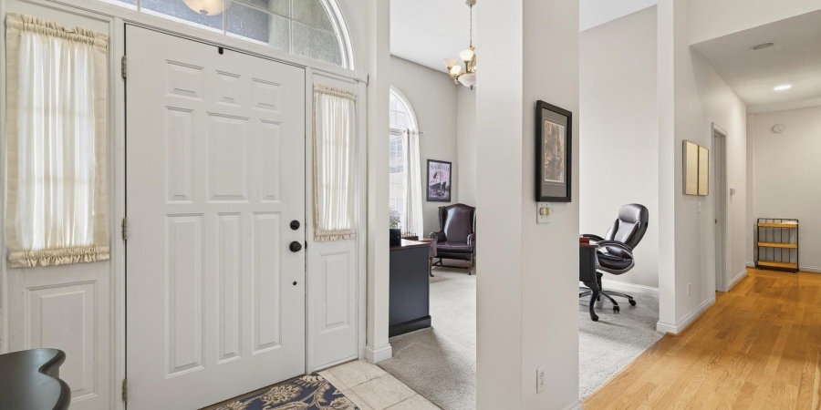9960 S Augusta Drive, Bloomington, Indiana 47401-8133,MLS,202533969