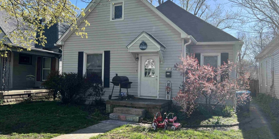 1010 S 8th Street, Terre Haute, Indiana 47807,MLS,202534056
