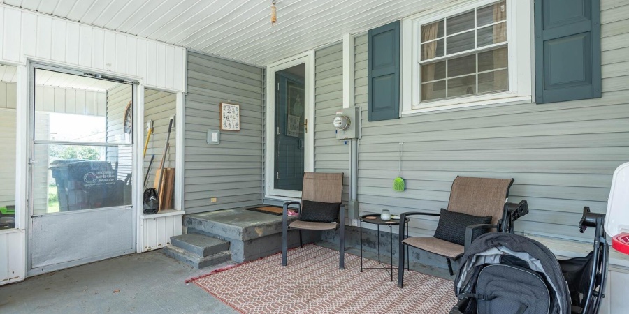 2812 Eastern Avenue, Bedford, Indiana 47421,MLS,202534095