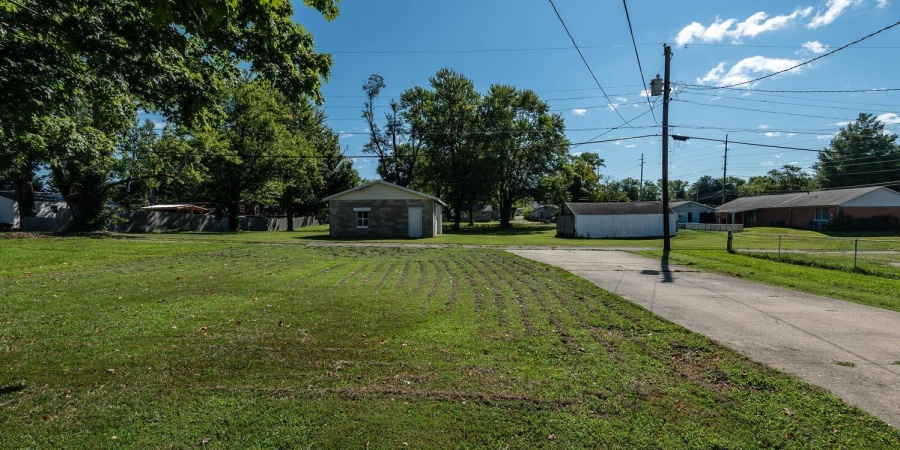 2812 Eastern Avenue, Bedford, Indiana 47421,MLS,202534095
