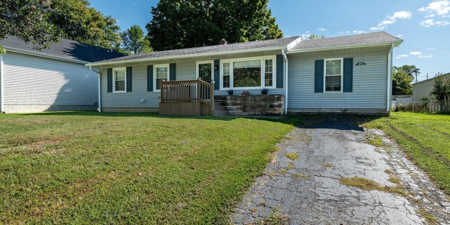 2812 Eastern Avenue, Bedford, Indiana 47421,MLS,202534095