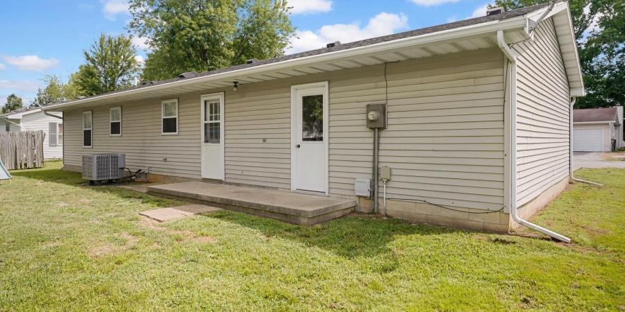 163 Hel Mar Drive, Mitchell, Indiana 47446,MLS,202534112