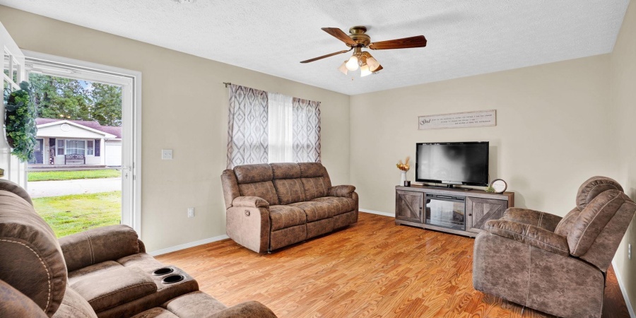 163 Hel Mar Drive, Mitchell, Indiana 47446,MLS,202534112