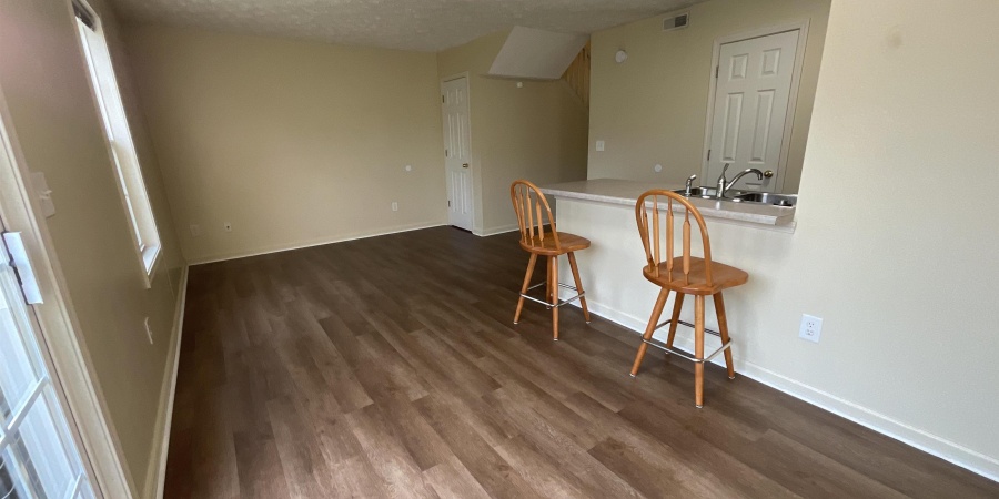 2853 S Walnut Street Pike, Bloomington, Indiana 47401-8402,MLS,202534397