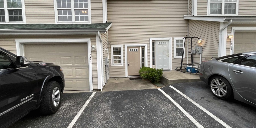 2853 S Walnut Street Pike, Bloomington, Indiana 47401-8402,MLS,202534397