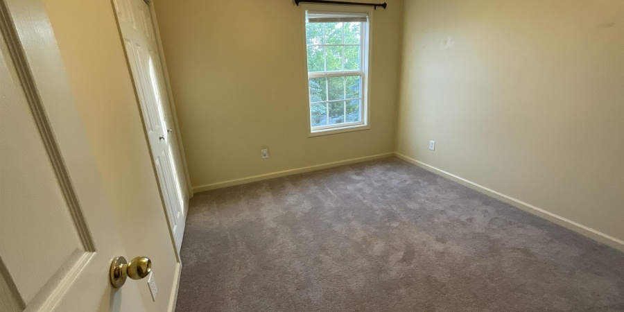 2853 S Walnut Street Pike, Bloomington, Indiana 47401-8402,MLS,202534397
