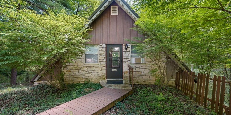 7477 Deckard Ridge Road, Nashville, Indiana 47448,MLS,202534378