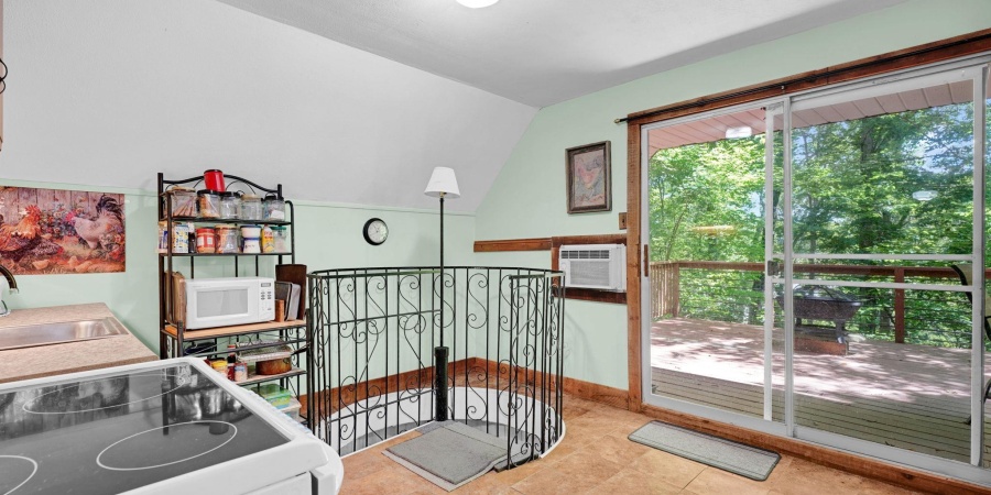 7477 Deckard Ridge Road, Nashville, Indiana 47448,MLS,202534378