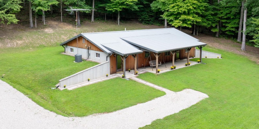 2771 Old Vincennes Road, Mitchell, Indiana 47446,MLS,202534437