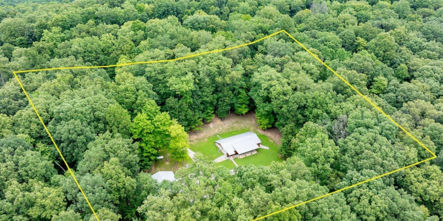2771 Old Vincennes Road, Mitchell, Indiana 47446,MLS,202534437