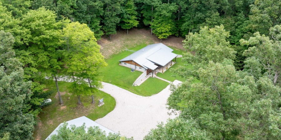 2771 Old Vincennes Road, Mitchell, Indiana 47446,MLS,202534437