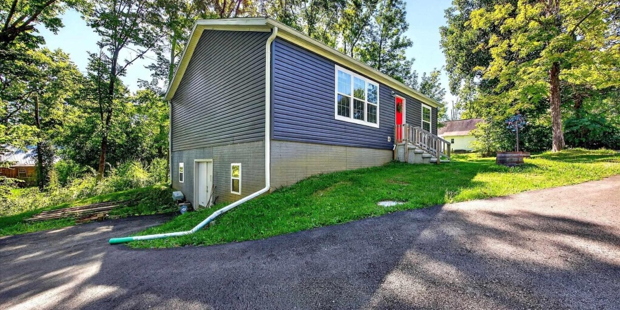 1645 E Lena Avenue, Bloomington, Indiana 47401,MLS,202534529