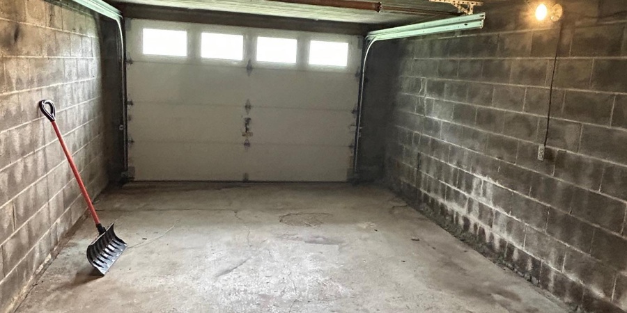 2511 S Rockport Road, Bloomington, Indiana 47403,MLS,202534725