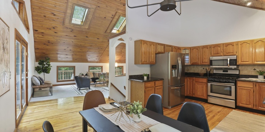 7204 E Pine Grove Road, Bloomington, Indiana 47401,MLS,202534918
