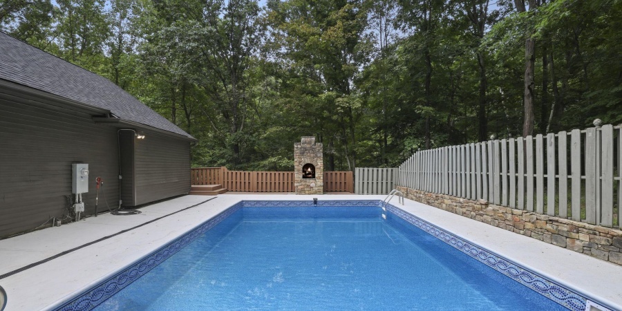 7204 E Pine Grove Road, Bloomington, Indiana 47401,MLS,202534918