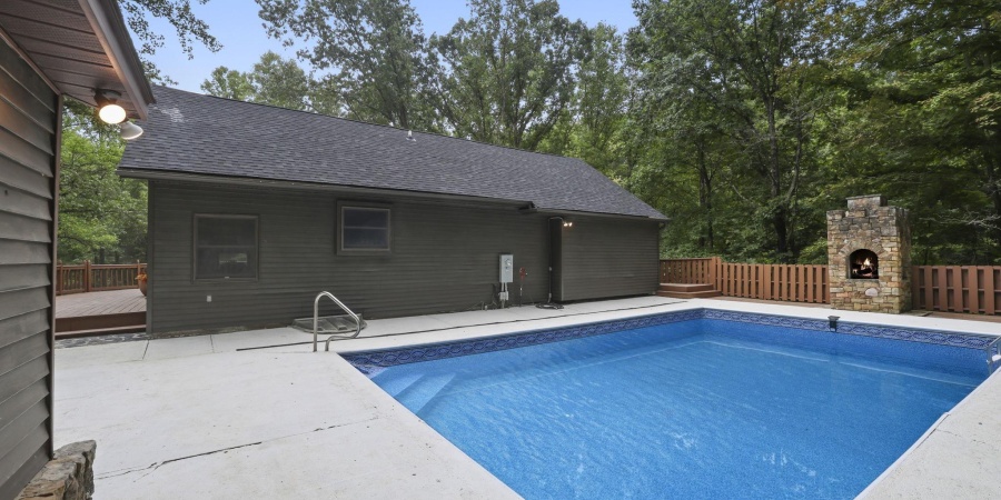 7204 E Pine Grove Road, Bloomington, Indiana 47401,MLS,202534918