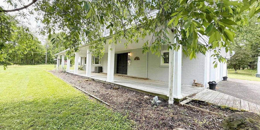 3621 Tunnelton Rd, Bedford, Indiana 47421,MLS,202502714