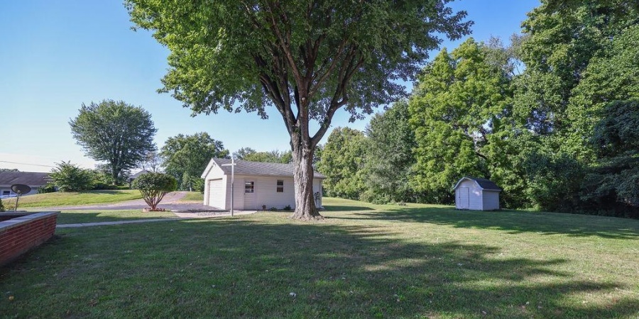 98 S Lester Street, Bloomfield, Indiana 47424,MLS,202535353