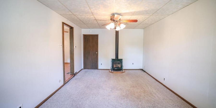 98 S Lester Street, Bloomfield, Indiana 47424,MLS,202535353