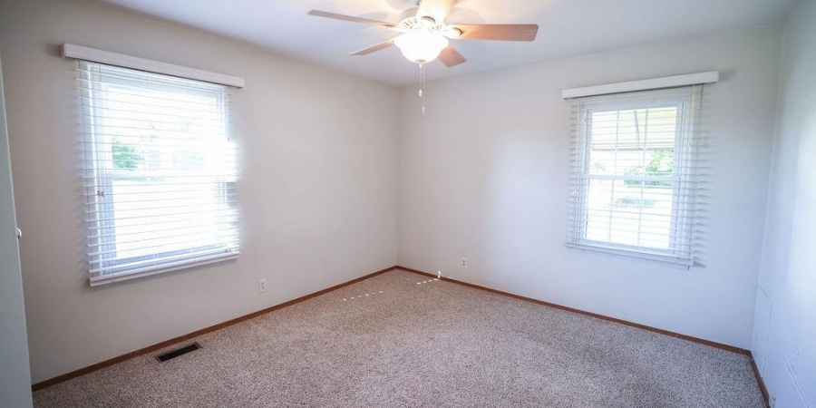 98 S Lester Street, Bloomfield, Indiana 47424,MLS,202535353