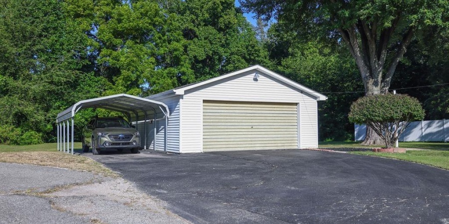 98 S Lester Street, Bloomfield, Indiana 47424,MLS,202535353