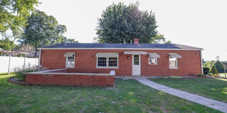 98 S Lester Street, Bloomfield, Indiana 47424,MLS,202535353