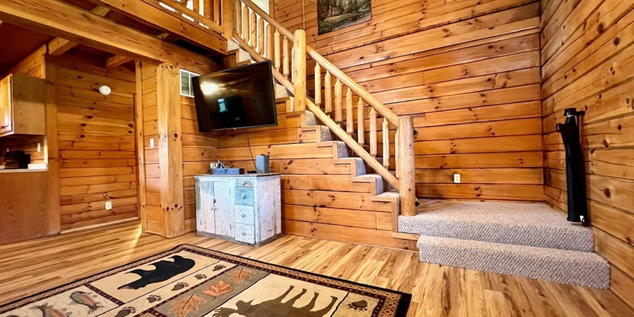 1107 Ditney Ridge, Bedford, Indiana 47421,MLS,202535806