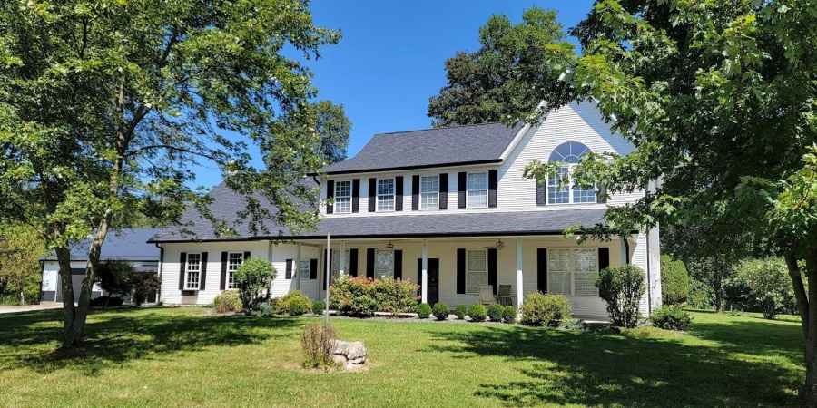 2222 Vfw Road, Mitchell, Indiana 47446-6319,MLS,202535818