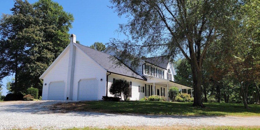 2222 Vfw Road, Mitchell, Indiana 47446-6319,MLS,202535818