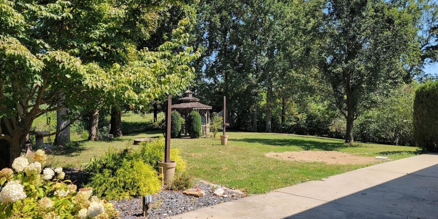 2222 Vfw Road, Mitchell, Indiana 47446-6319,MLS,202535818