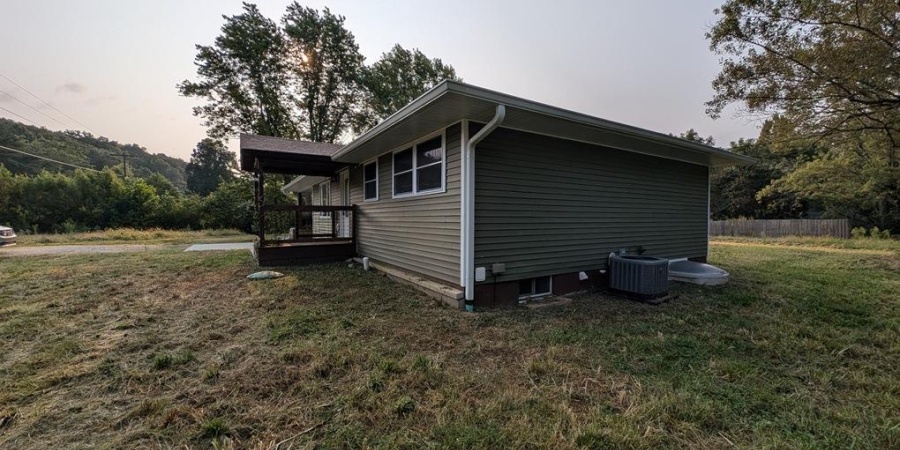 5058 E State Rd 58, Bloomfield, Indiana 47424,MLS,202535871