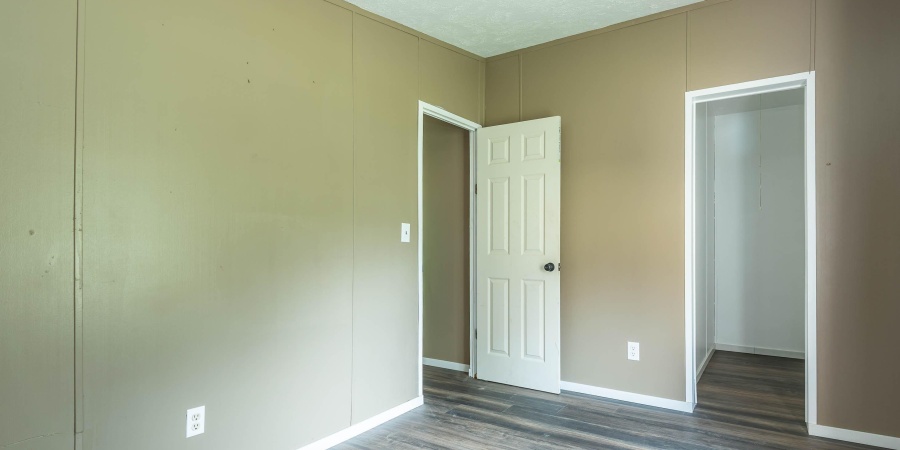 195 Farmer Street, Bedford, Indiana 47421,MLS,202536043