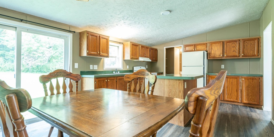 195 Farmer Street, Bedford, Indiana 47421,MLS,202536043