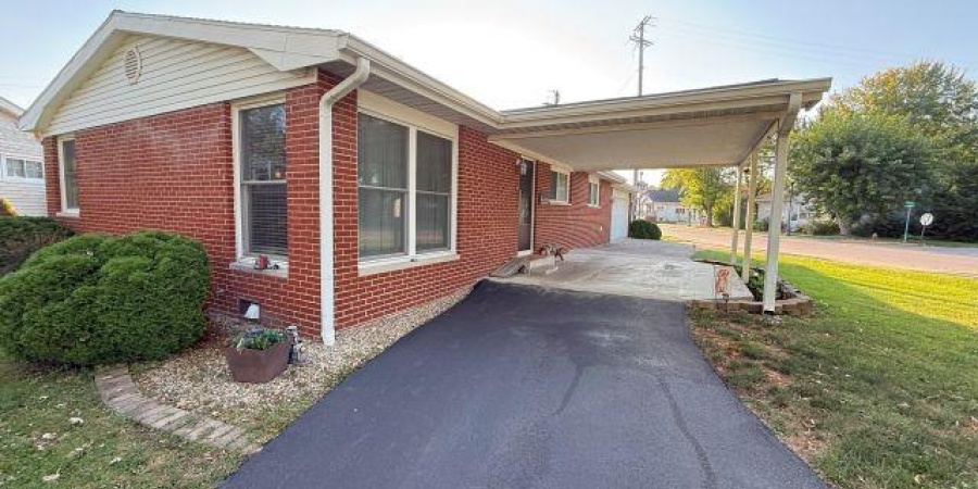 129 Pleasantview Drive, Mitchell, Indiana 47446,MLS,202536079