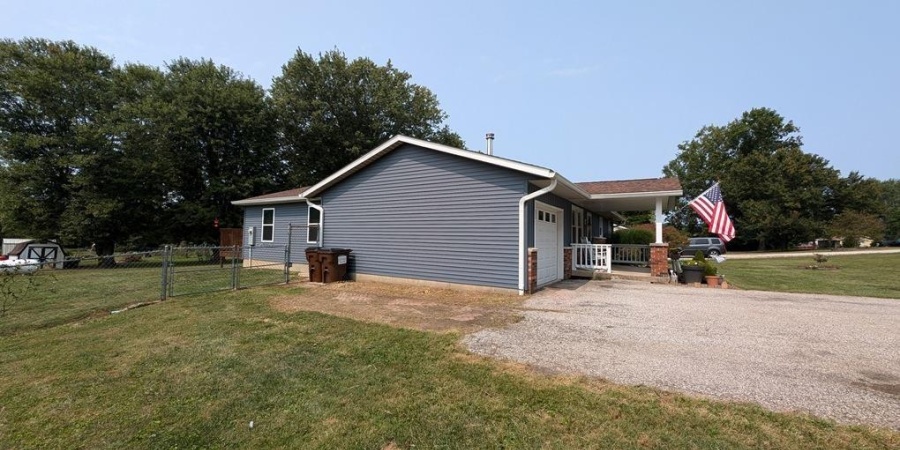 5182 S Indian Valley Drive, Bloomington, Indiana 47403,MLS,202536178