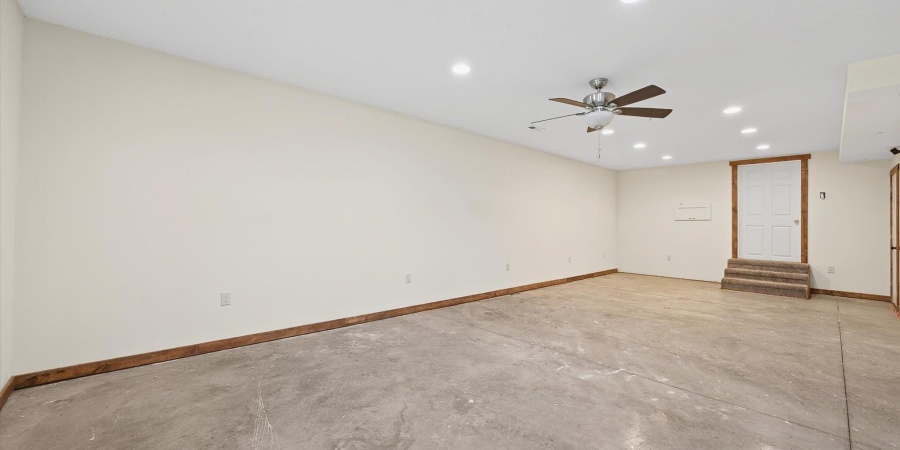 7116 S Lodge Road, Bloomington, Indiana 47403,MLS,202536332