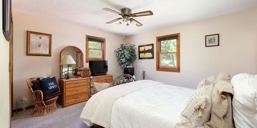 1409 E Browning Lane, Bloomington, Indiana 47401,MLS,202536497