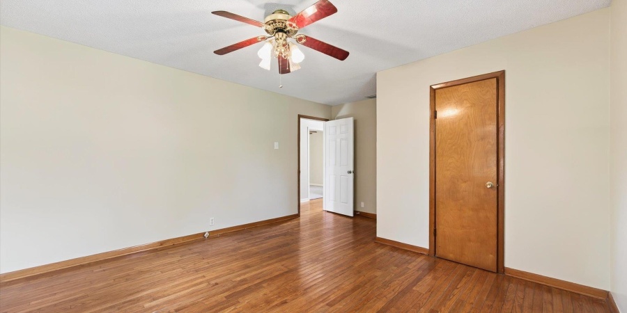 3650 N Hartstrait Road, Bloomington, Indiana 47404-9315,MLS,202536500