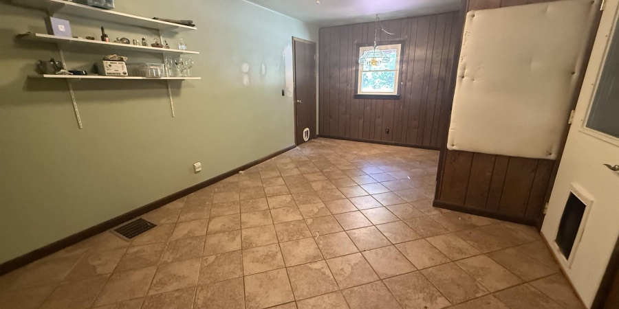 2413 Spice Valley Road, Mitchell, Indiana 47446,MLS,202536545