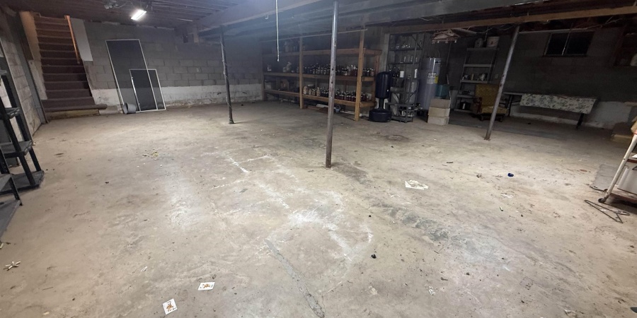 2413 Spice Valley Road, Mitchell, Indiana 47446,MLS,202536545