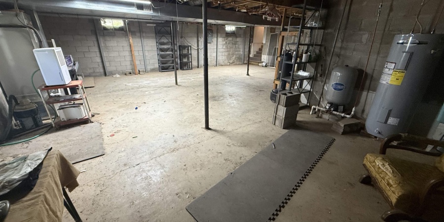 2413 Spice Valley Road, Mitchell, Indiana 47446,MLS,202536545