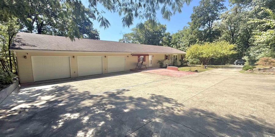 2413 Spice Valley Road, Mitchell, Indiana 47446,MLS,202536545