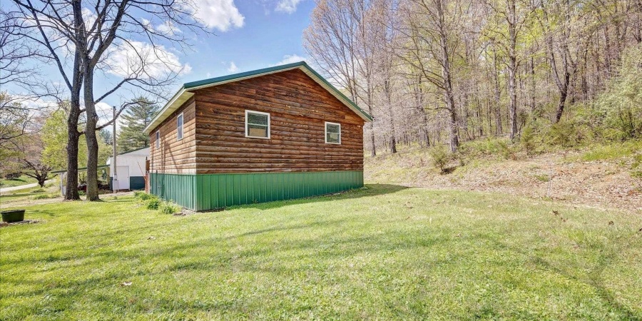 6257 E Calvertville Road, Bloomfield, Indiana 47424,MLS,202536561