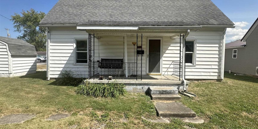 689 NW 4th Street, Linton, Indiana 47441,MLS,202536589