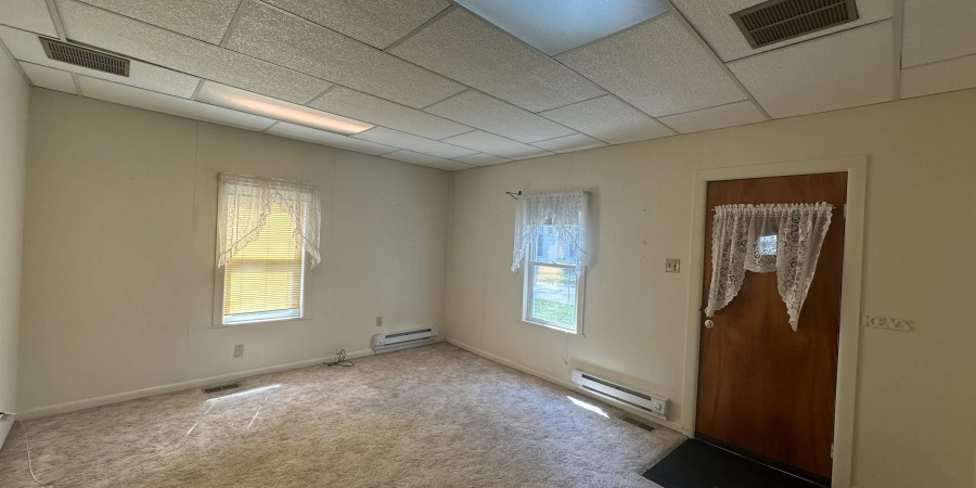 689 NW 4th Street, Linton, Indiana 47441,MLS,202536589