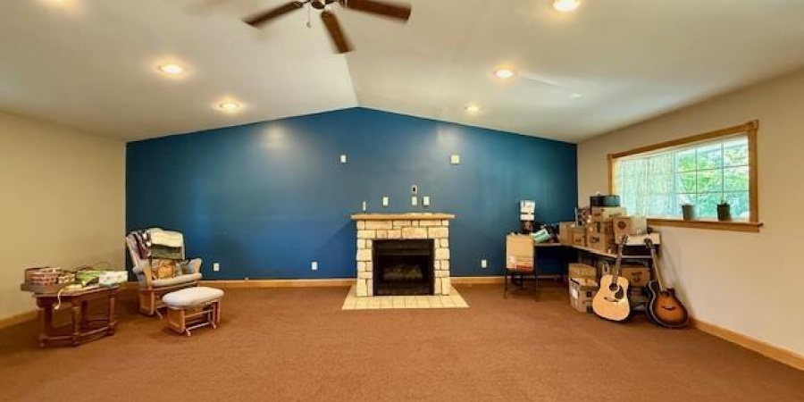 3801 W Tapp Road, Bloomington, Indiana 47403,MLS,202536600
