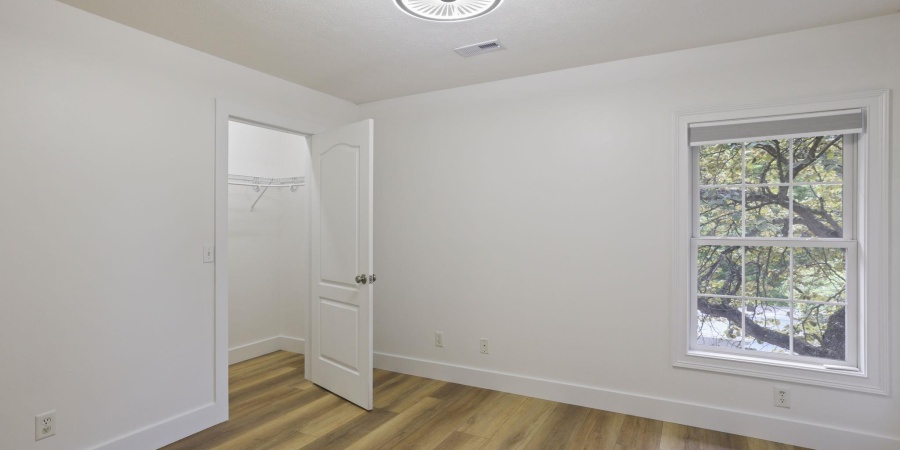 1930 E Rock Creek Drive, Bloomington, Indiana 47401,MLS,202536643