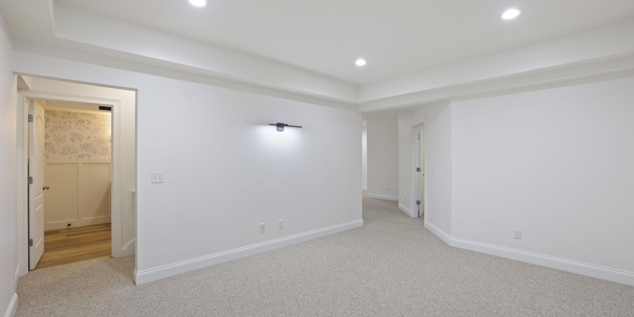 1930 E Rock Creek Drive, Bloomington, Indiana 47401,MLS,202536643