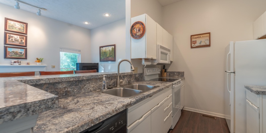 1966 E Bay Pointe Drive, Bloomington, Indiana 47401,MLS,202536672