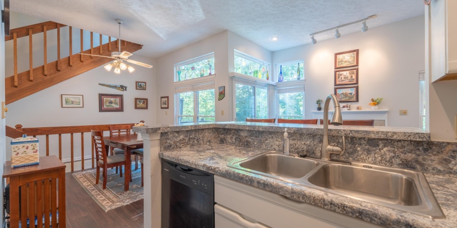 1966 E Bay Pointe Drive, Bloomington, Indiana 47401,MLS,202536672